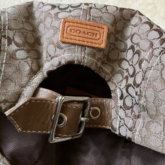 Coach Baseball cap in Khaki with mini signature logo. Size P/S - Picture 3 of 5